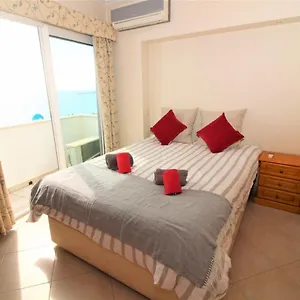 https://waves-view-albufeira.hotelaalgarve.com